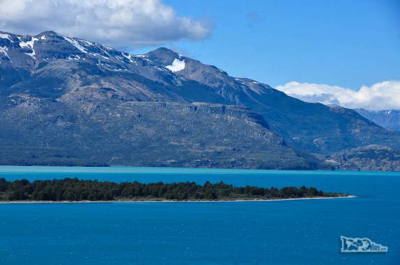 A bela paisagem do gigantesco lago General Carrera, região de Puerto Rio Tranquilo, na Carretera Austral, no sul do Chile